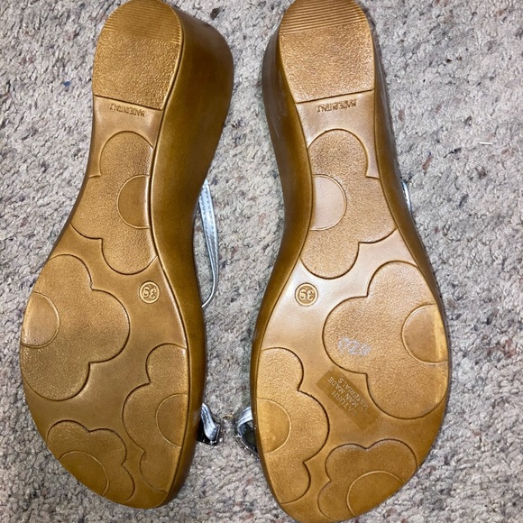 FREE w/ bundle! Matisse wedged heels - Picture 4 of 6